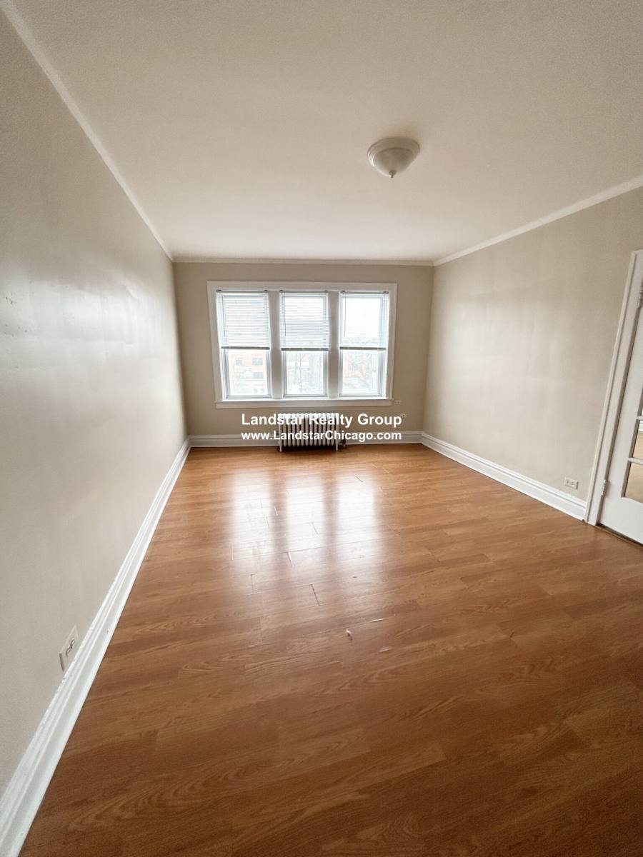 Apartment for rent at 1333 W Birchwood #409, Chicago, IL 60626