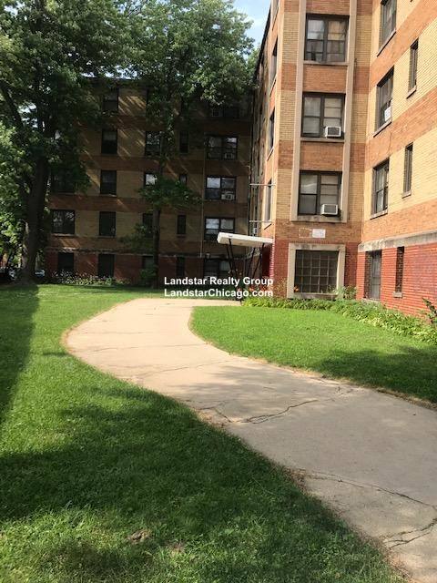Apartment for rent at 1360 Touhy #309, Chicago, IL 60626