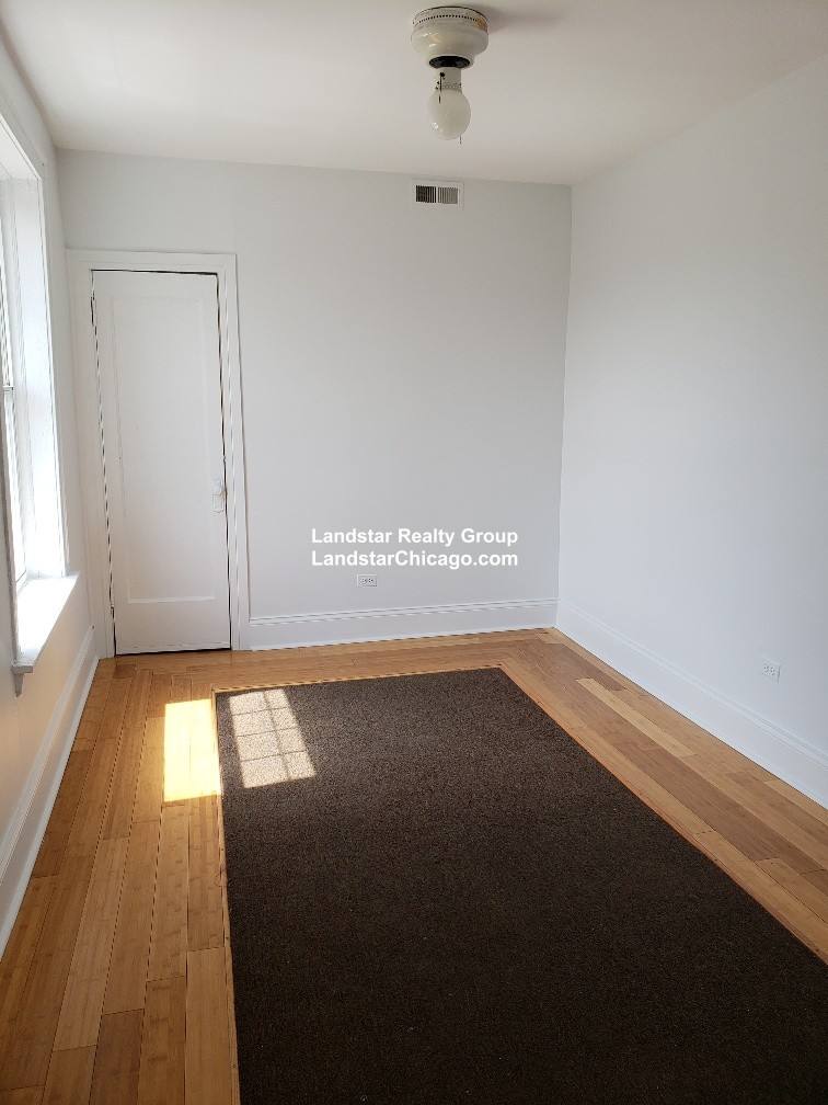 Apartment for rent at 6300 N Oakley #3, Chicago, IL 60659