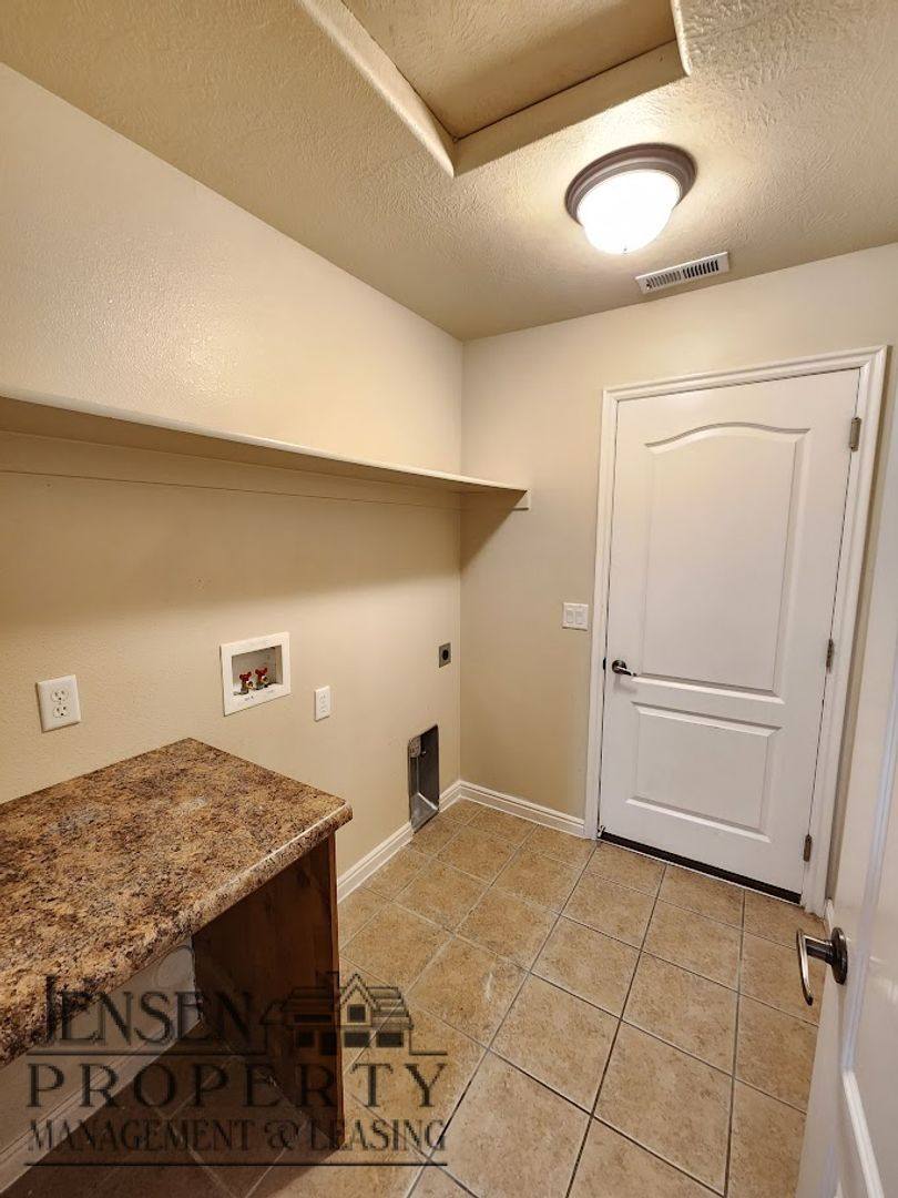 House for rent at 2164 W 1770 N, Saint George, UT 84770