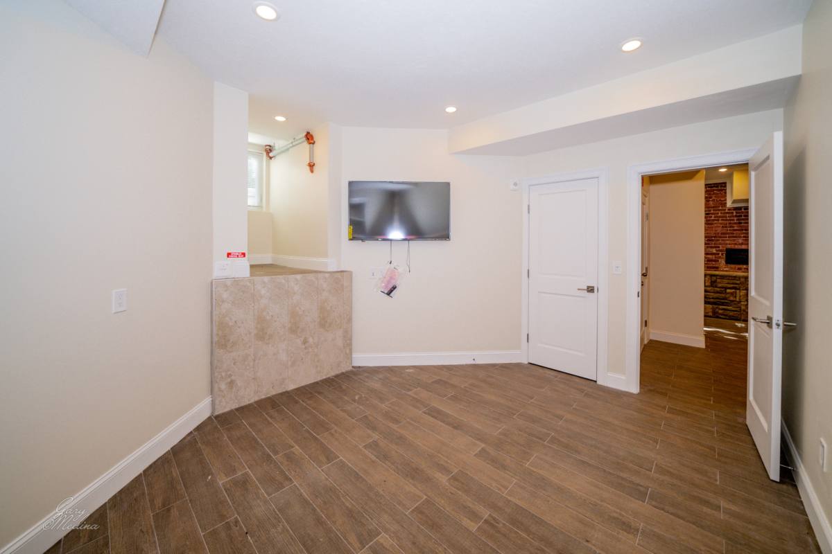 Apartment for rent at 1616 Beacon St #1, Brookline, MA 02446
