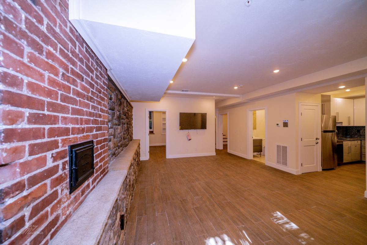 Apartment for rent at 1616 Beacon St #1, Brookline, MA 02446