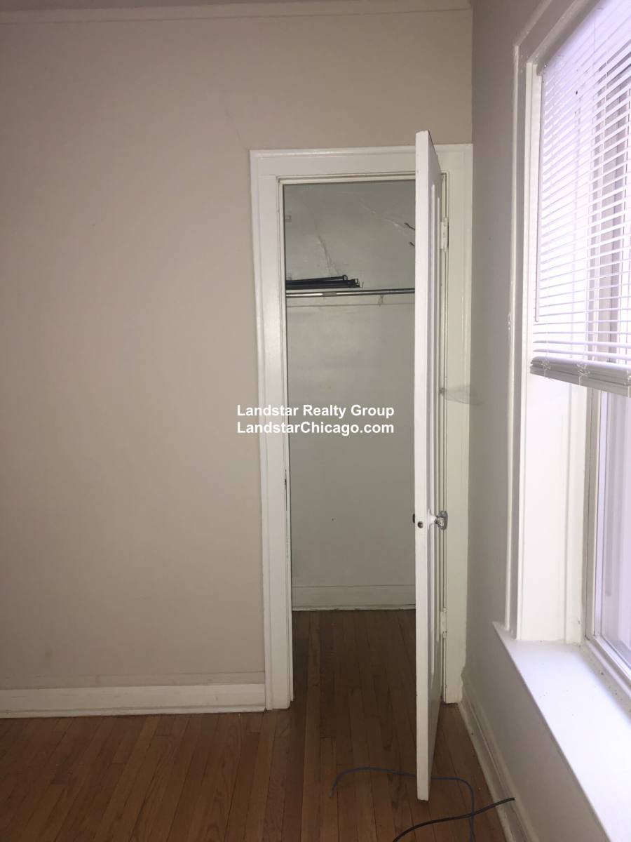 Apartment for rent at 4265 W Addison #1, Chicago, IL 60641