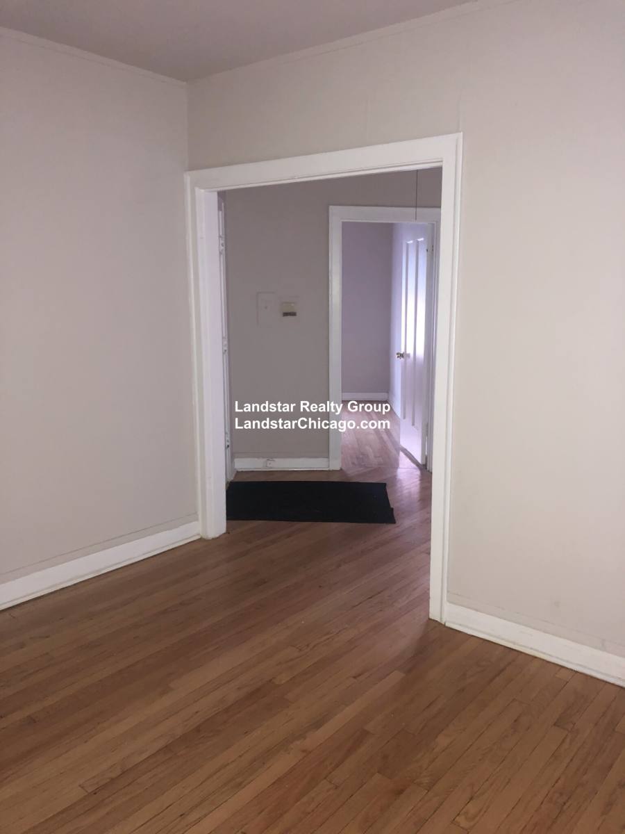 Apartment for rent at 4265 W Addison #1, Chicago, IL 60641
