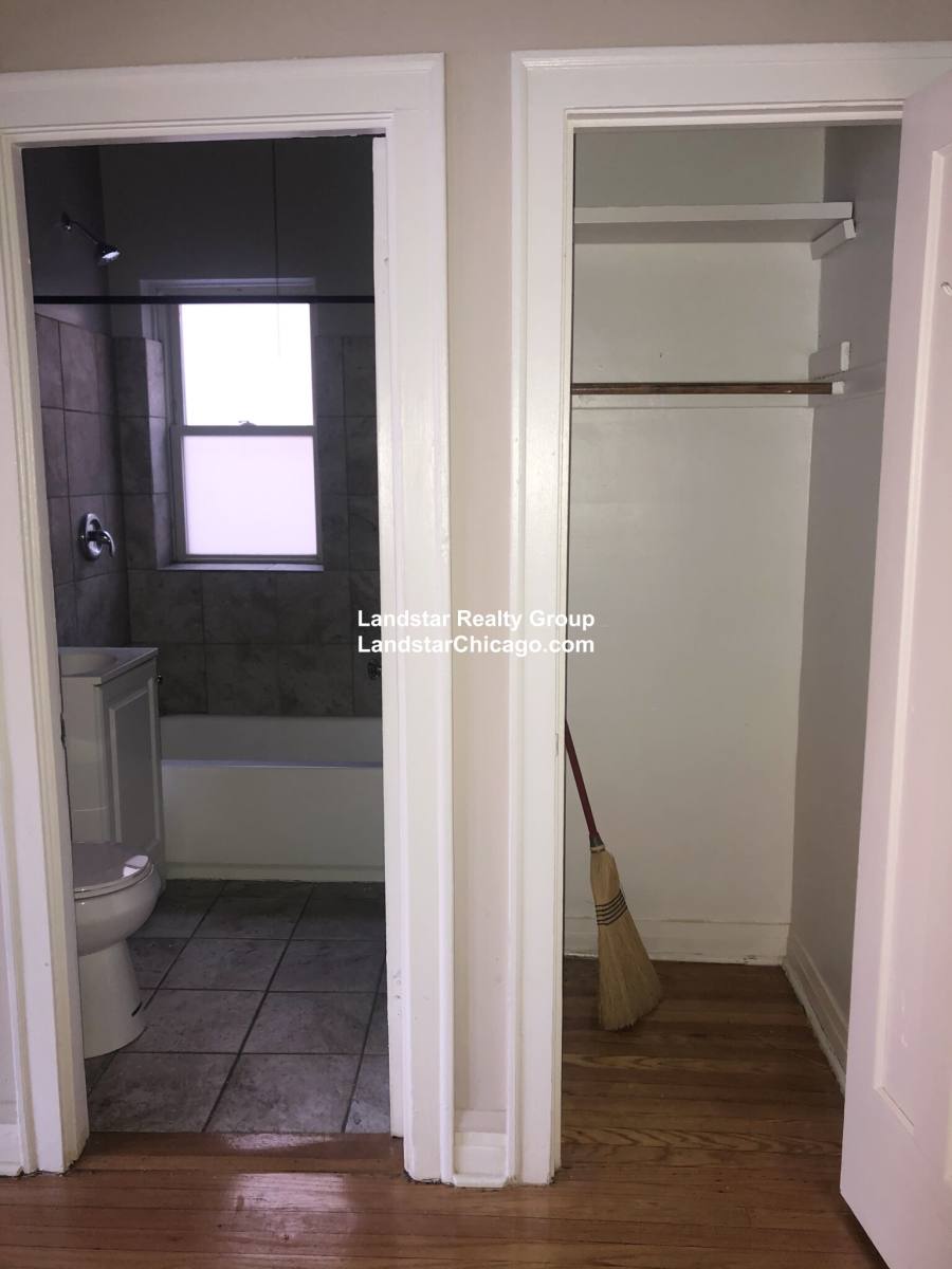 Apartment for rent at 4265 W Addison #1, Chicago, IL 60641