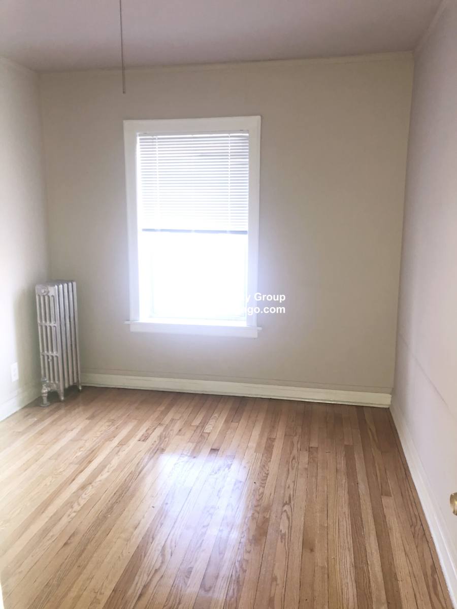 Apartment for rent at 4265 W Addison #1, Chicago, IL 60641