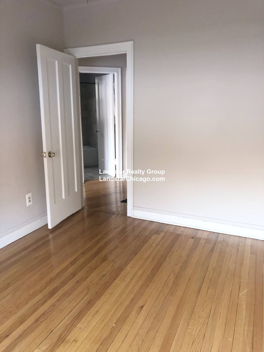 Apartment for rent at 4265 W Addison #1, Chicago, IL 60641