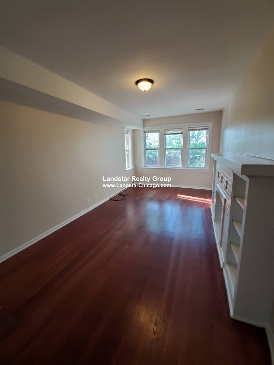Apartment for rent at 3749 W Sunnyside #3, Chicago, IL 60625
