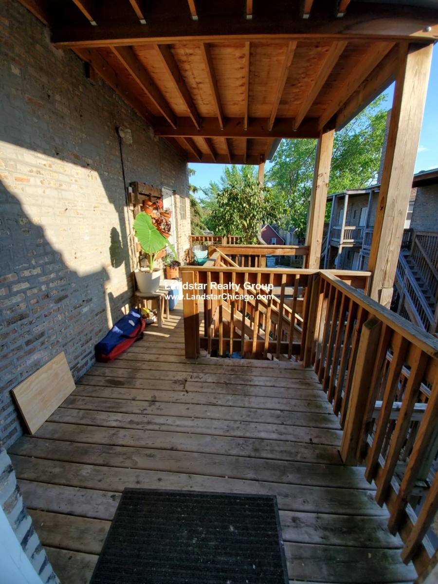 Apartment for rent at 3749 W Sunnyside #3, Chicago, IL 60625