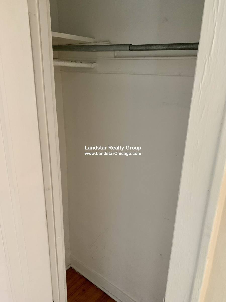 Apartment for rent at 2853 W Berteau #2, Chicago, IL 60618
