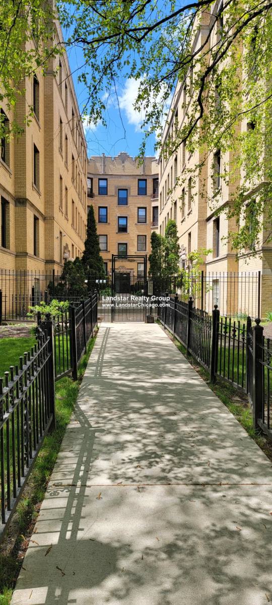 Apartment for rent at 4606 N Beacon #3A, Chicago, IL 60640