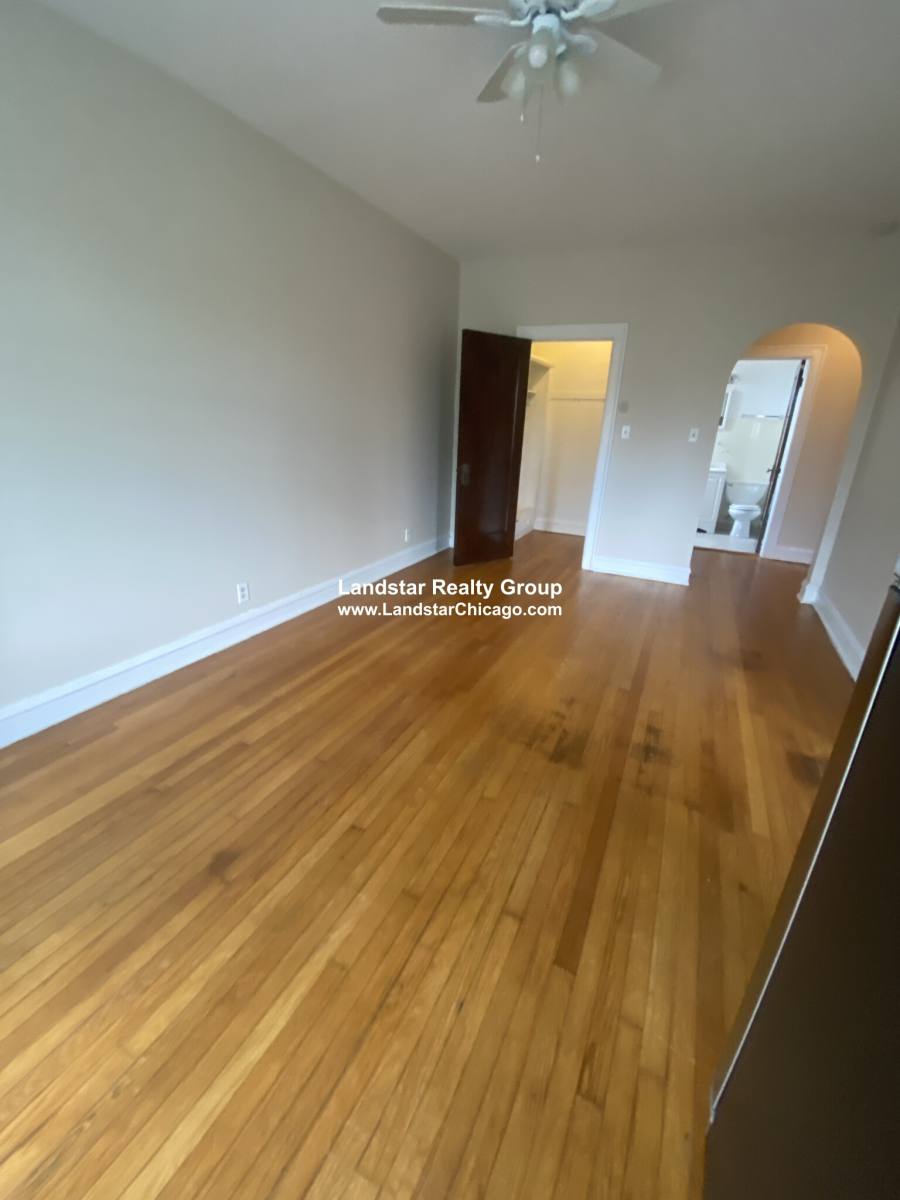 Apartment for rent at 1145 W Morse #310, Chicago, IL 60626