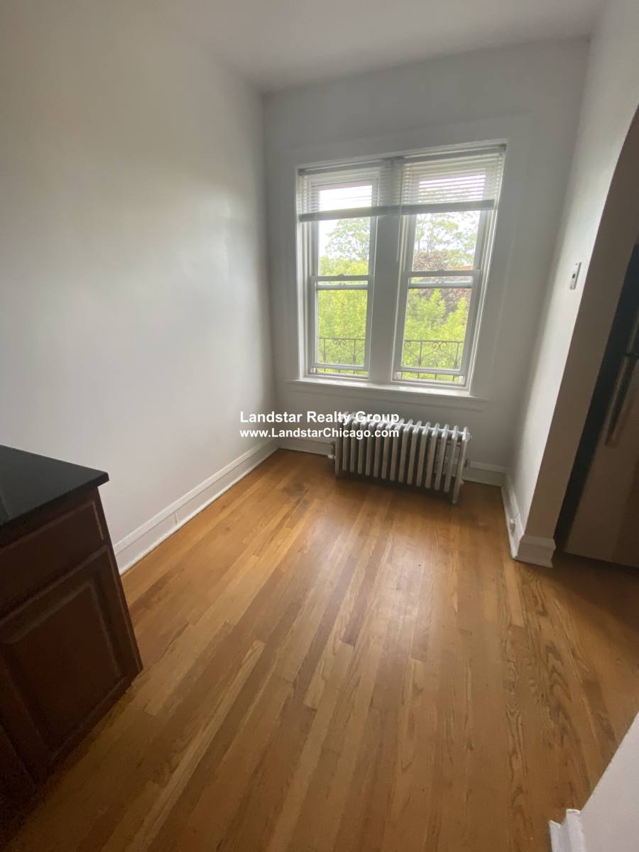 Apartment for rent at 1145 W Morse #310, Chicago, IL 60626