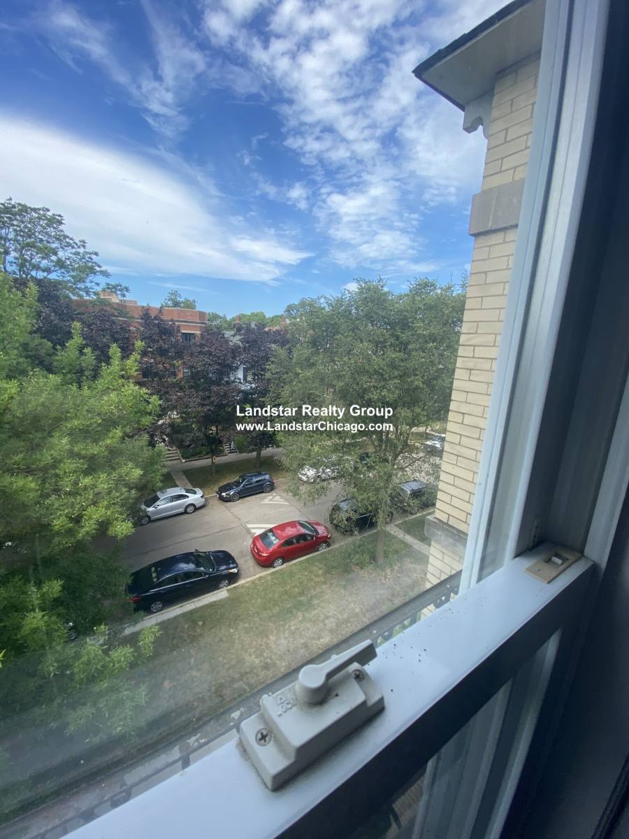 Apartment for rent at 1145 W Morse #310, Chicago, IL 60626