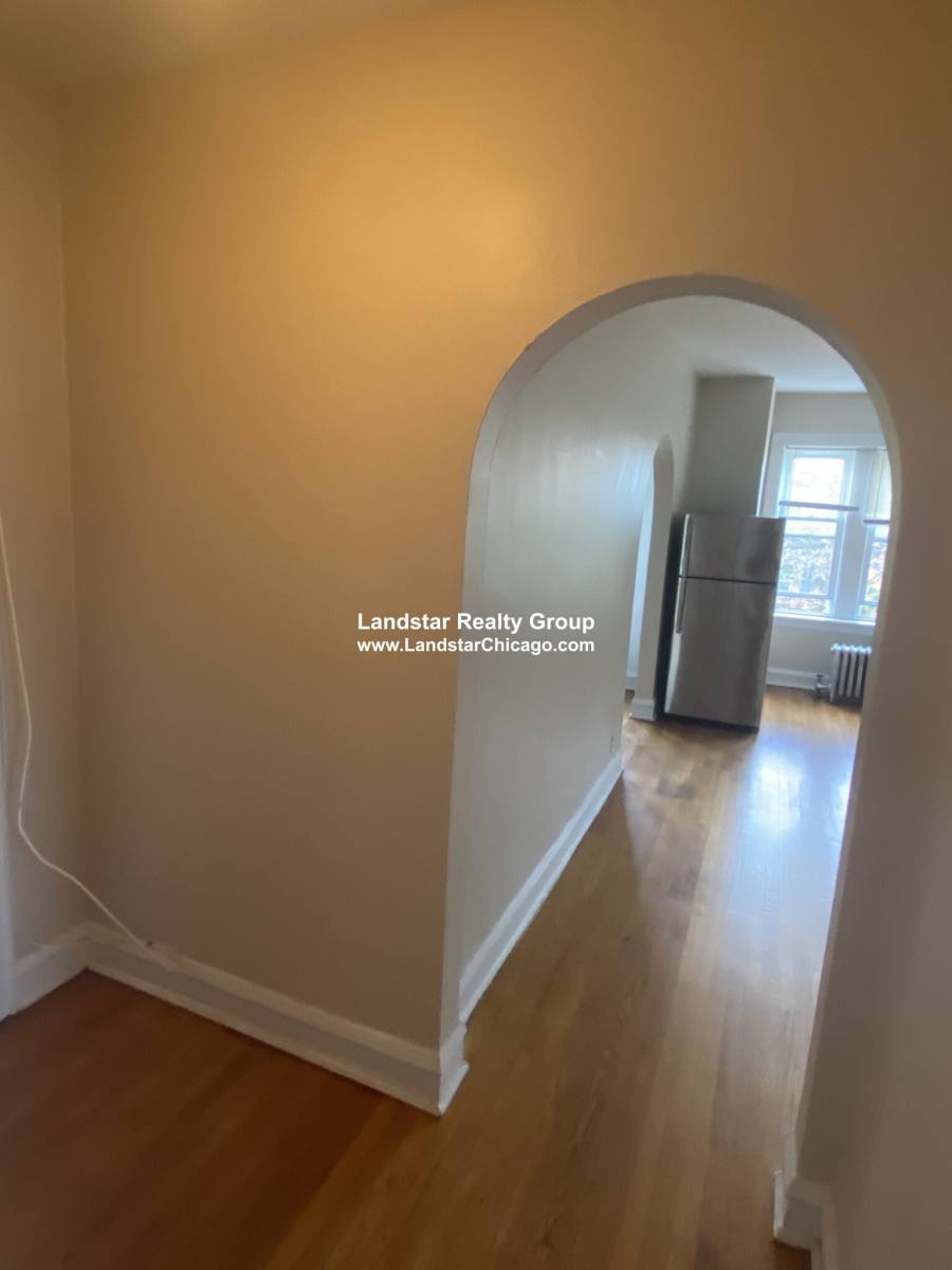 Apartment for rent at 1145 W Morse #310, Chicago, IL 60626