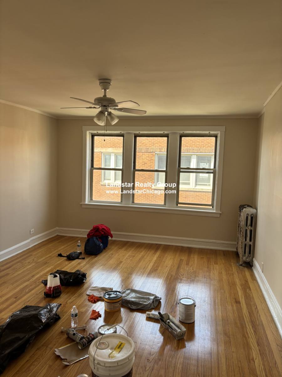 Apartment for rent at 2342 W Touhy #3A, Chicago, IL 60645