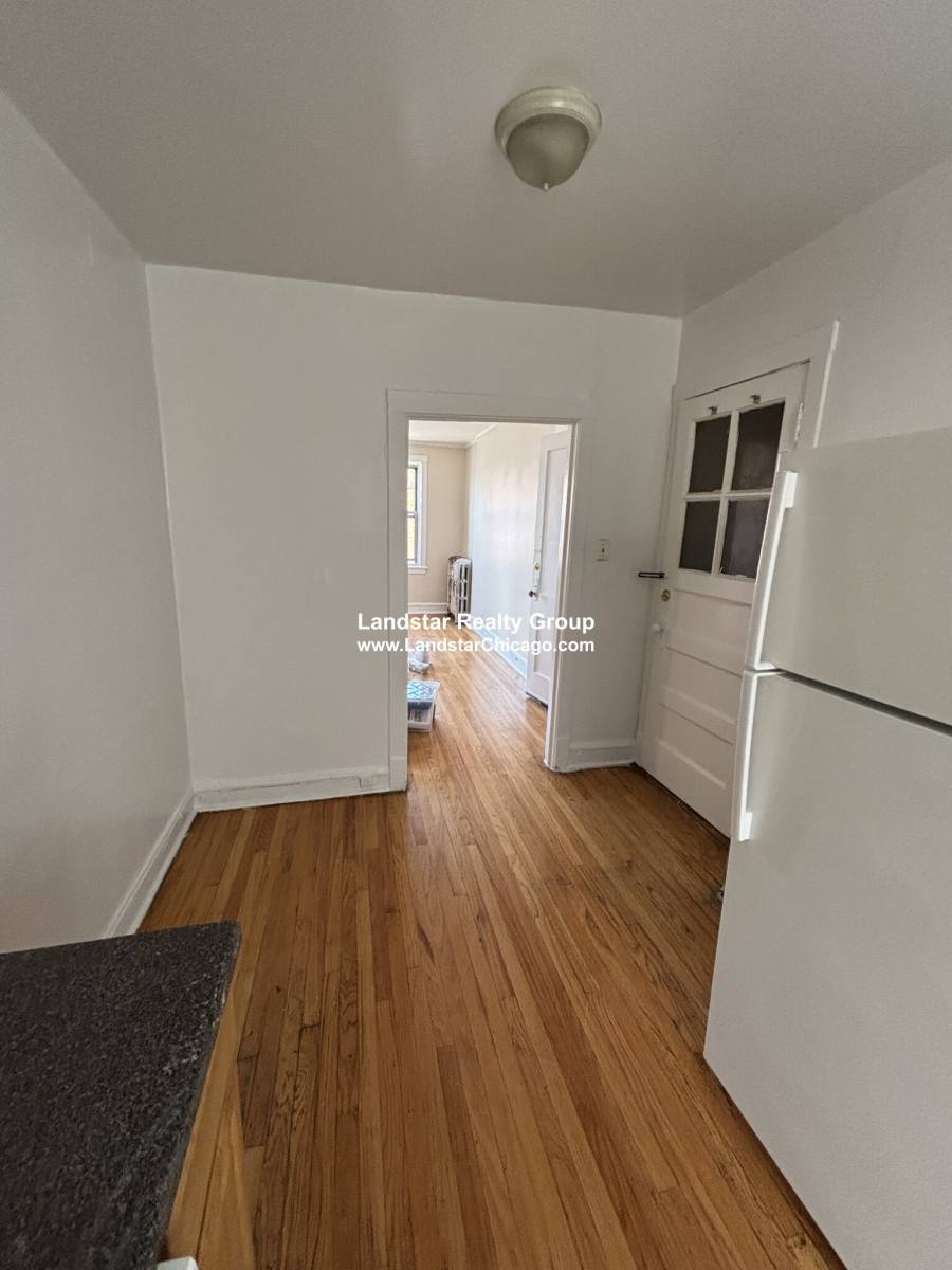Apartment for rent at 2342 W Touhy #3A, Chicago, IL 60645