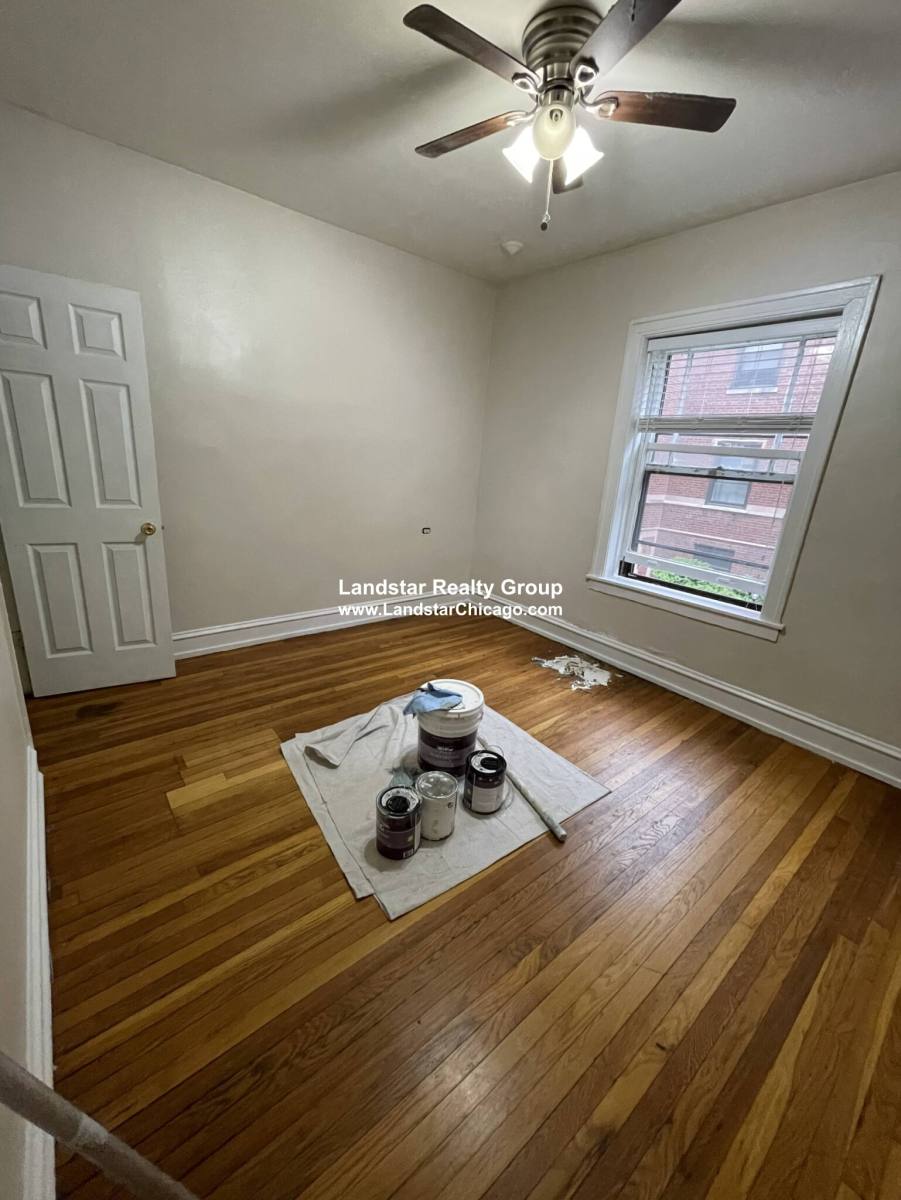 Apartment for rent at 1372 W Estes Ave #1N, Chicago, IL 60626