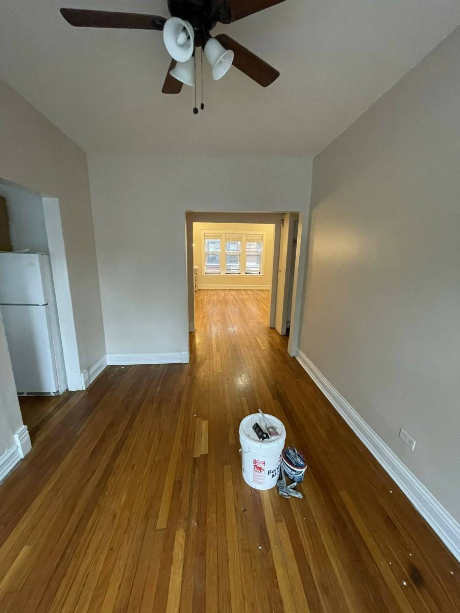 Apartment for rent at 1372 W Estes Ave #1N, Chicago, IL 60626