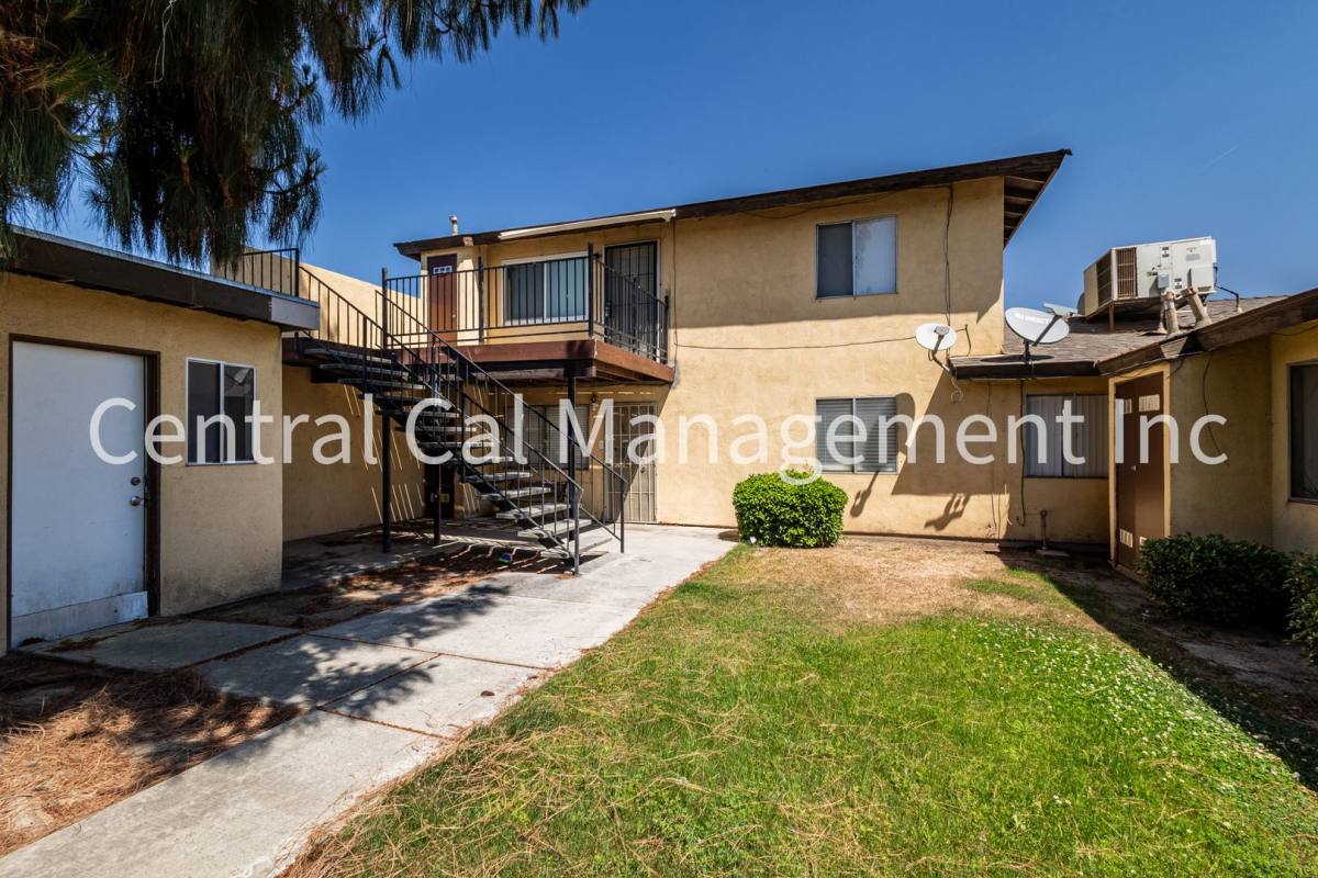 Apartment for rent at 3109 Edmonton St, Bakersfield, CA 93309