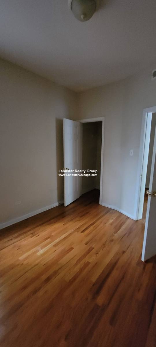 Apartment for rent at 7513 N Greenview #1, Chicago, IL 60626