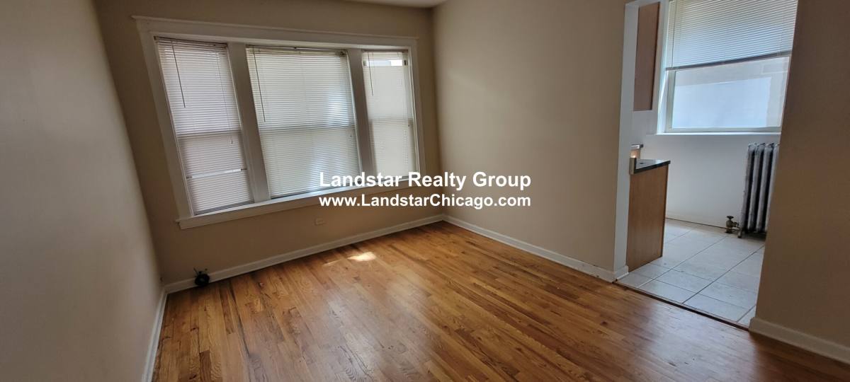 Apartment for rent at 7513 N Greenview #1, Chicago, IL 60626