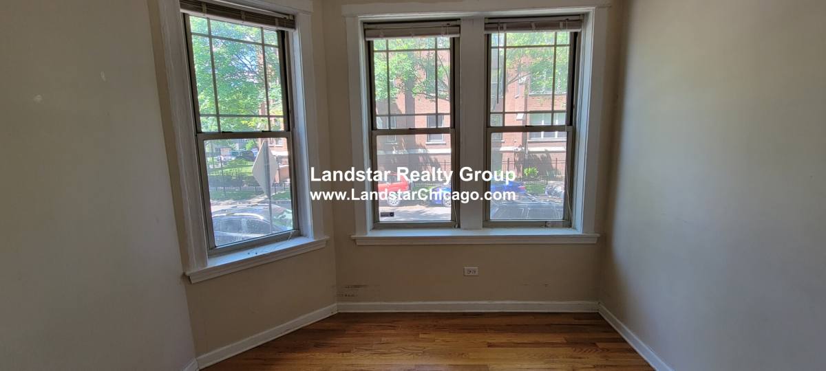 Apartment for rent at 7513 N Greenview #1, Chicago, IL 60626