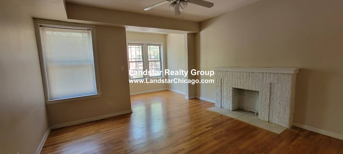 Apartment for rent at 7513 N Greenview #1, Chicago, IL 60626