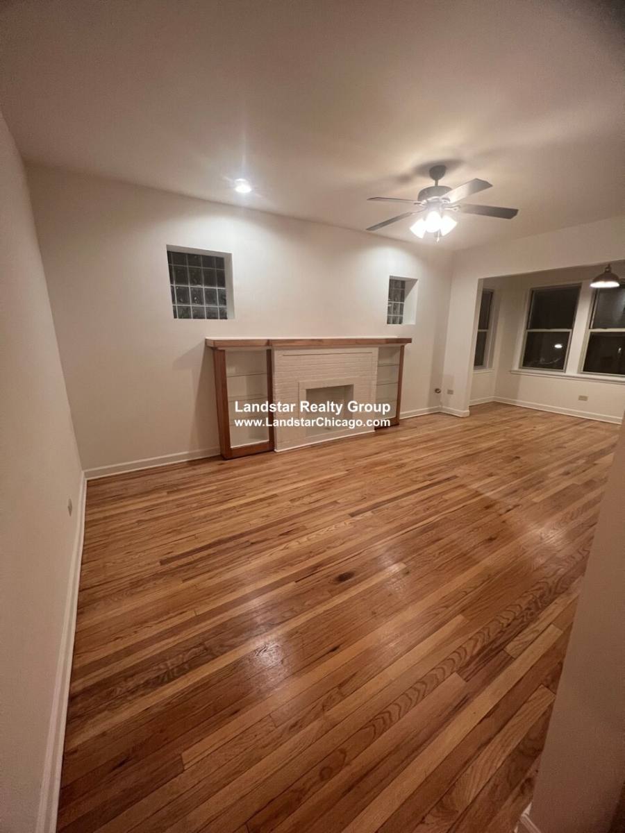 Apartment for rent at 3848 W Ainslie #2, Chicago, IL 60625