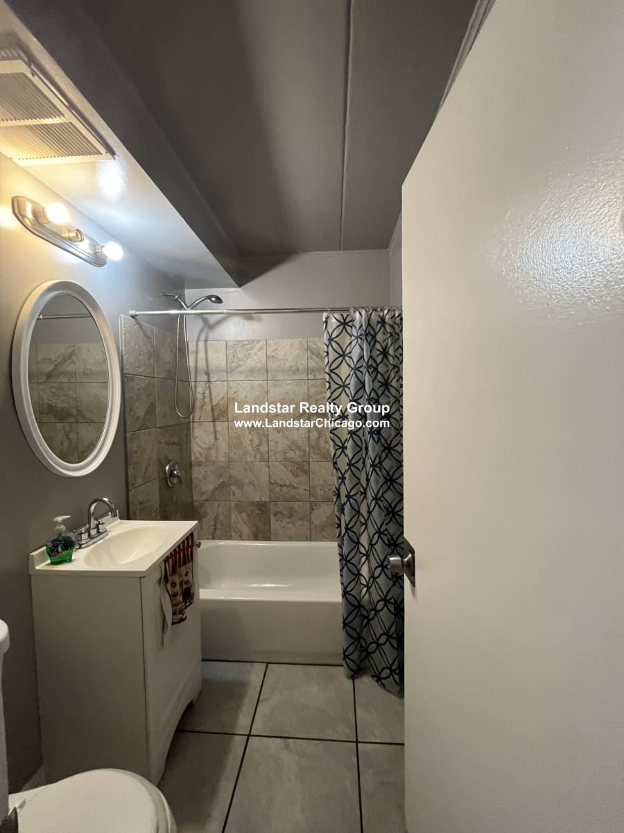 Apartment for rent at 3820 25th #15, Schiller Park, IL 60176