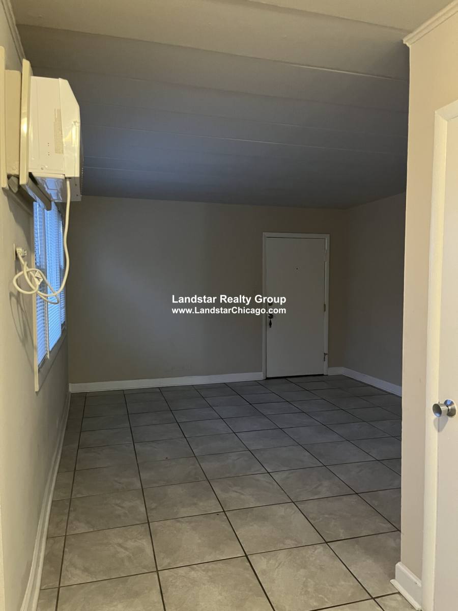 Apartment for rent at 3820 25th #15, Schiller Park, IL 60176