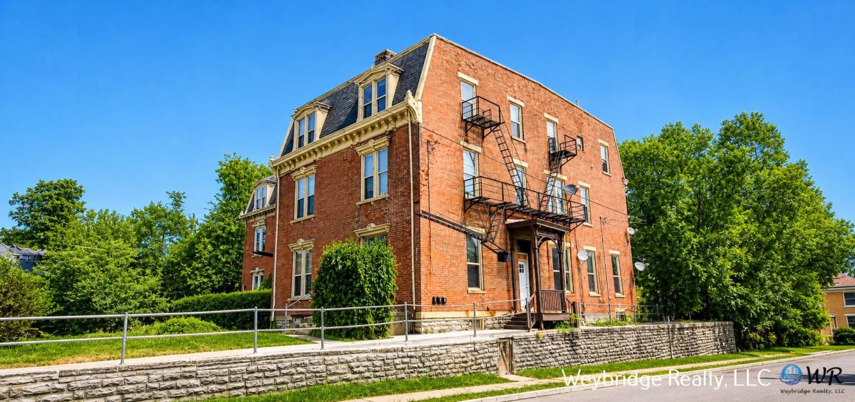 Apartment for rent at 2216 Ohio Ave, Cincinnati, OH 45219