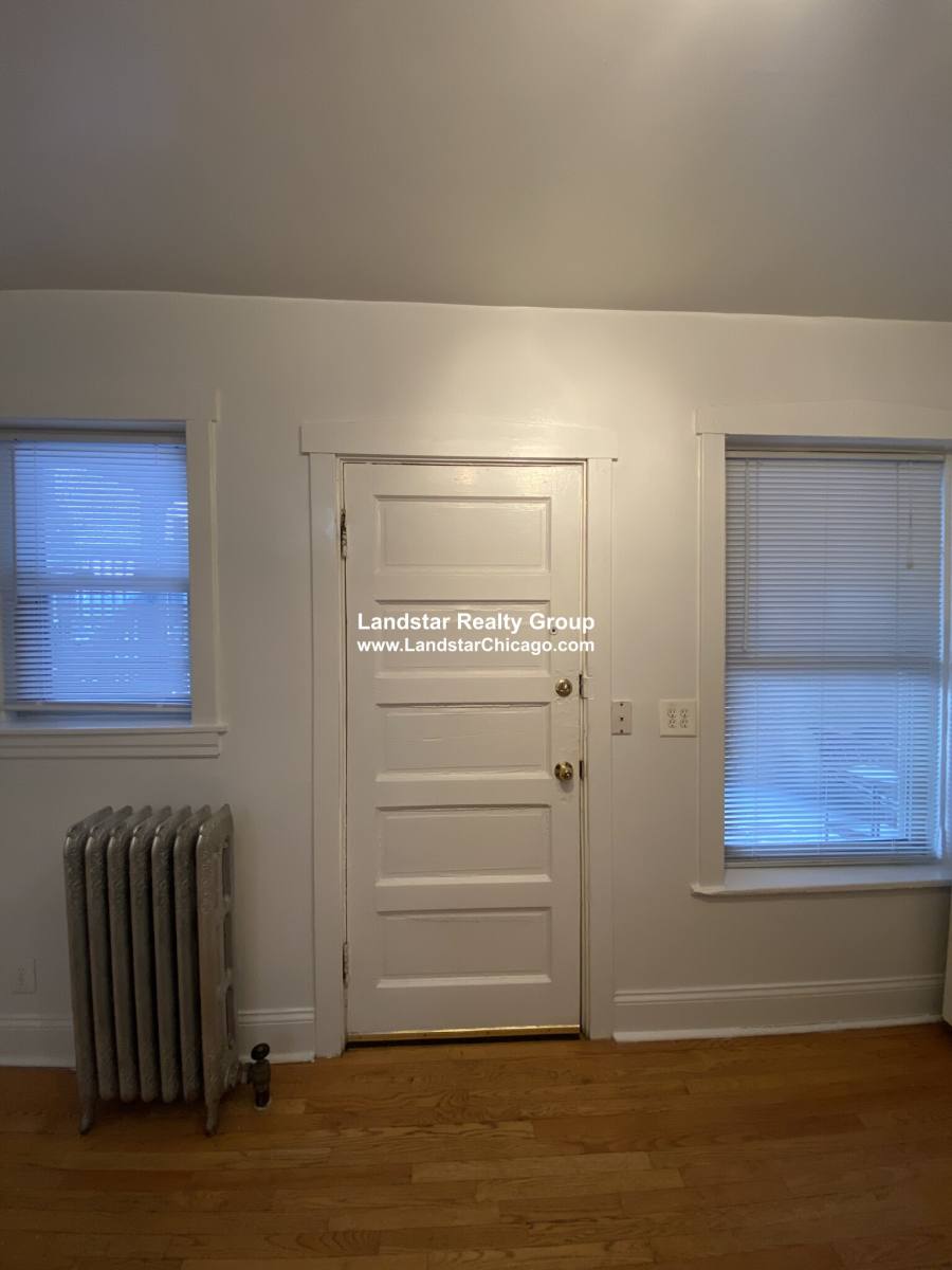 Apartment for rent at 558 Elmwood #2, Chicago, IL 60620