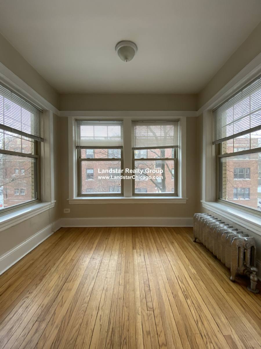 Apartment for rent at 558 Elmwood #2, Chicago, IL 60620