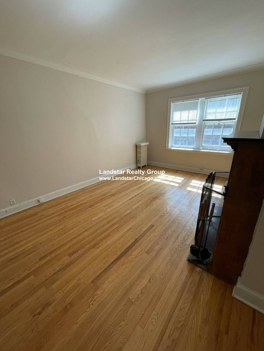 Apartment for rent at 1454 Oak Ave #3E, Evanston, IL 60201