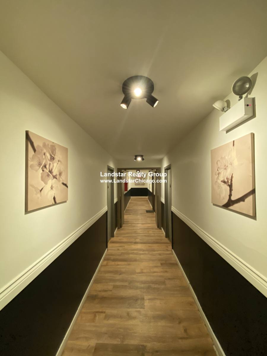 Apartment for rent at 6972 N Sheridan Rd #507, Chicago, IL 60626