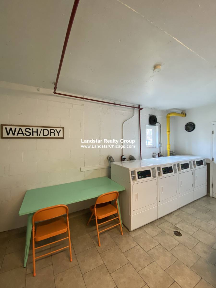 Apartment for rent at 6972 N Sheridan Rd #507, Chicago, IL 60626