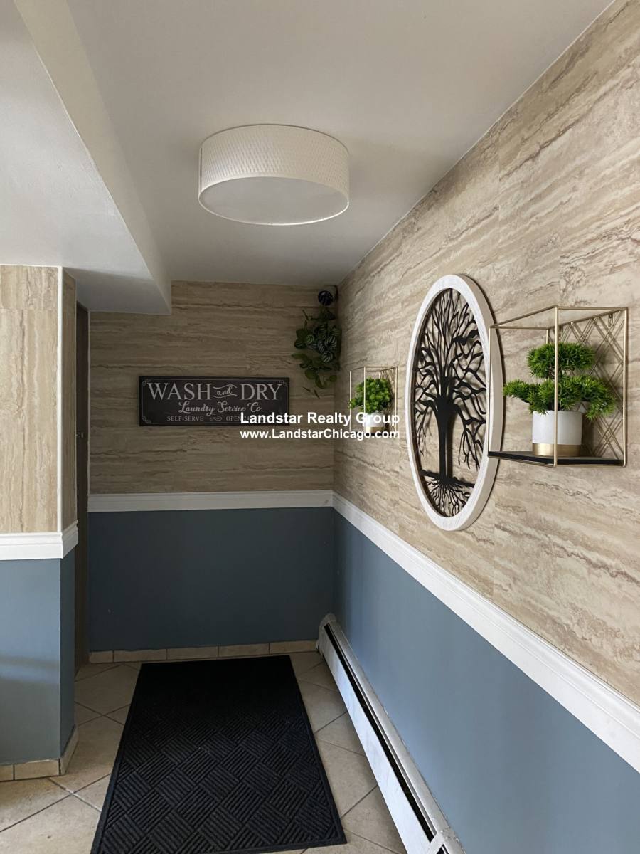 Apartment for rent at 6972 N Sheridan Rd #507, Chicago, IL 60626