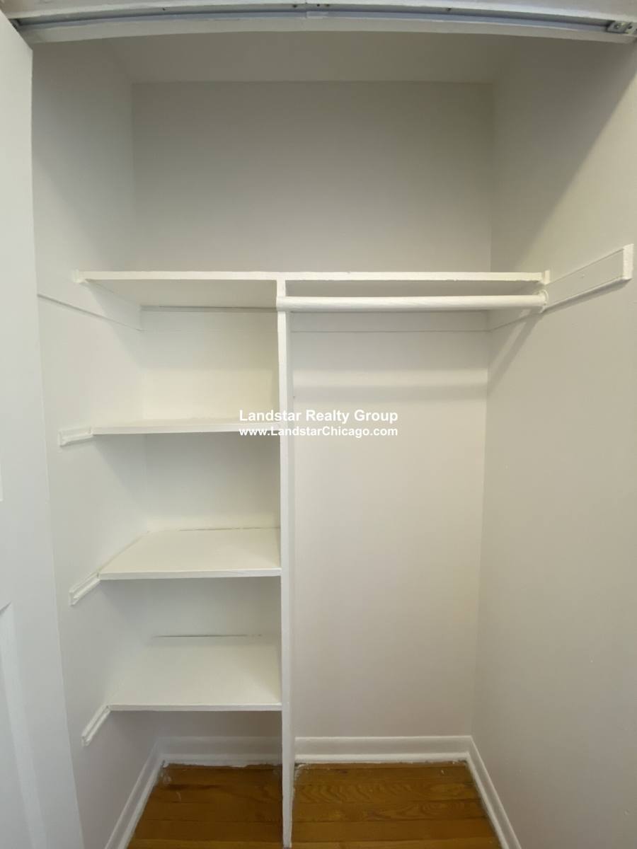 Apartment for rent at 6972 N Sheridan Rd #507, Chicago, IL 60626