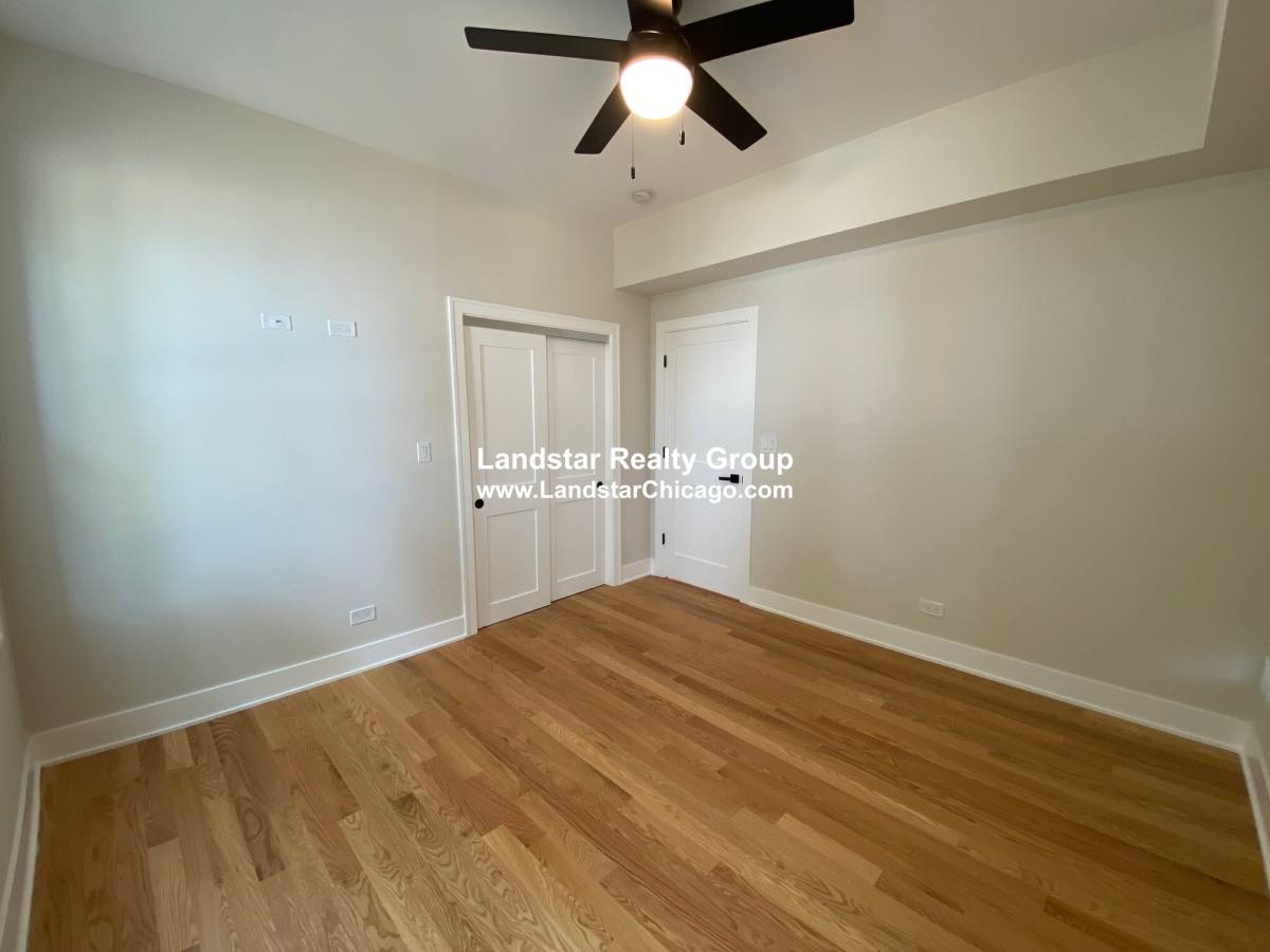 Apartment for rent at 1055 W Pratt Blvd #2A, Chicago, IL 60626