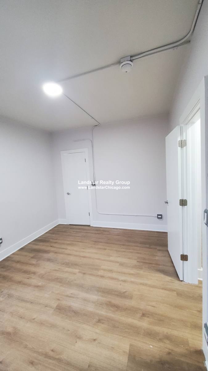 Apartment for rent at 1347 W Estes Ave #2F, Chicago, IL 60626