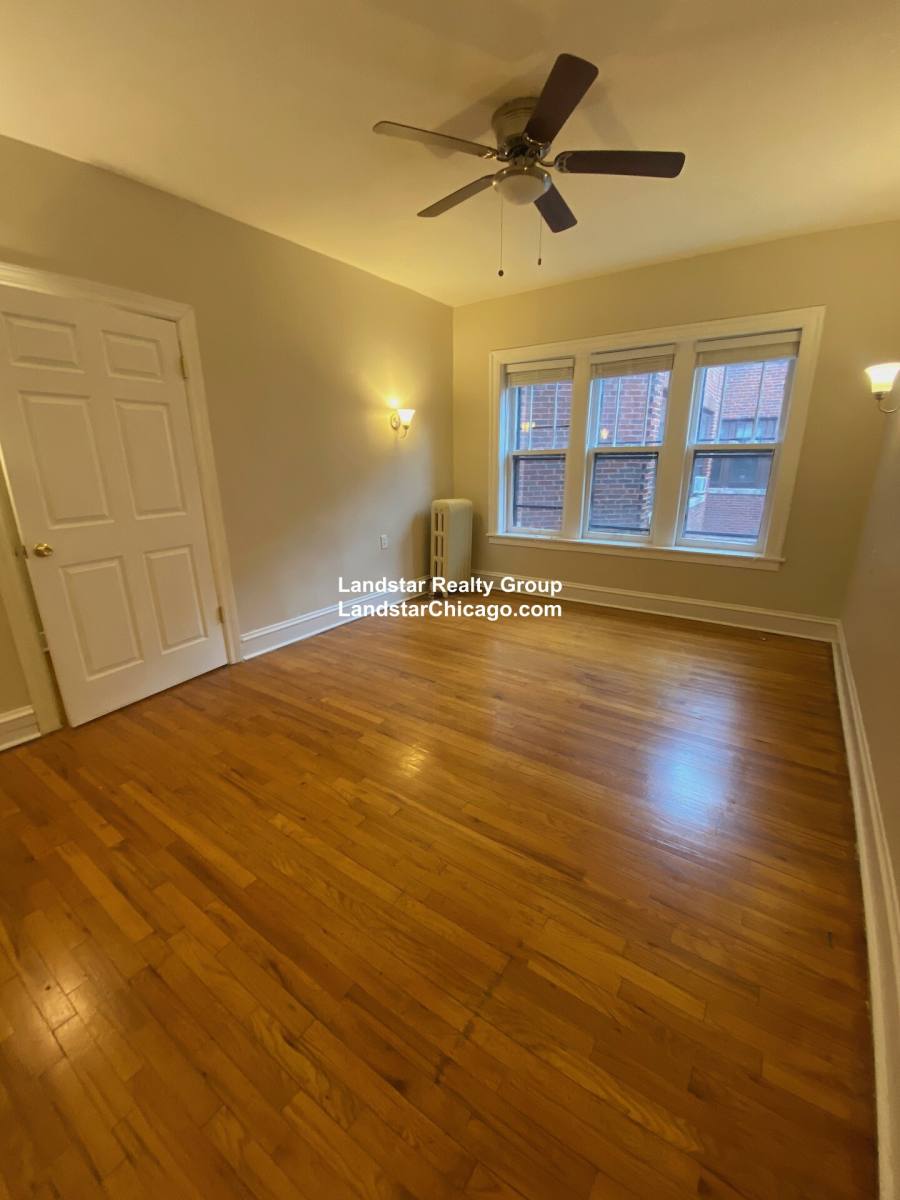 Apartment for rent at 1370 W Estes Ave #1N, Chicago, IL 60626