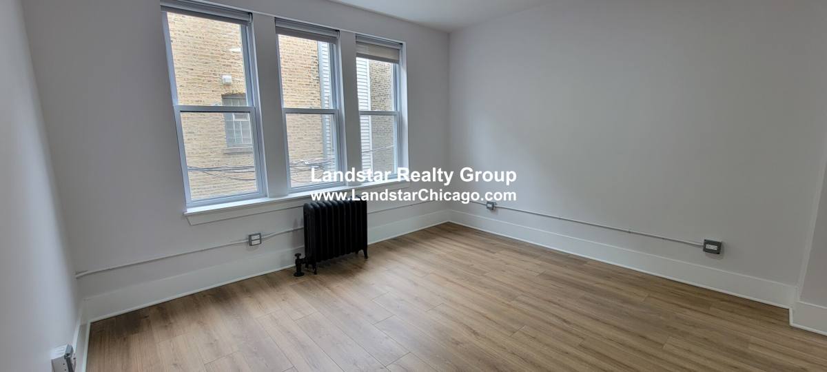 Apartment for rent at 1355 W Estes Ave #L3, Chicago, IL 60626