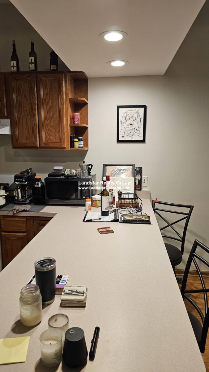 Apartment for rent at 1427 N Wood St #1F, Chicago, IL 60622