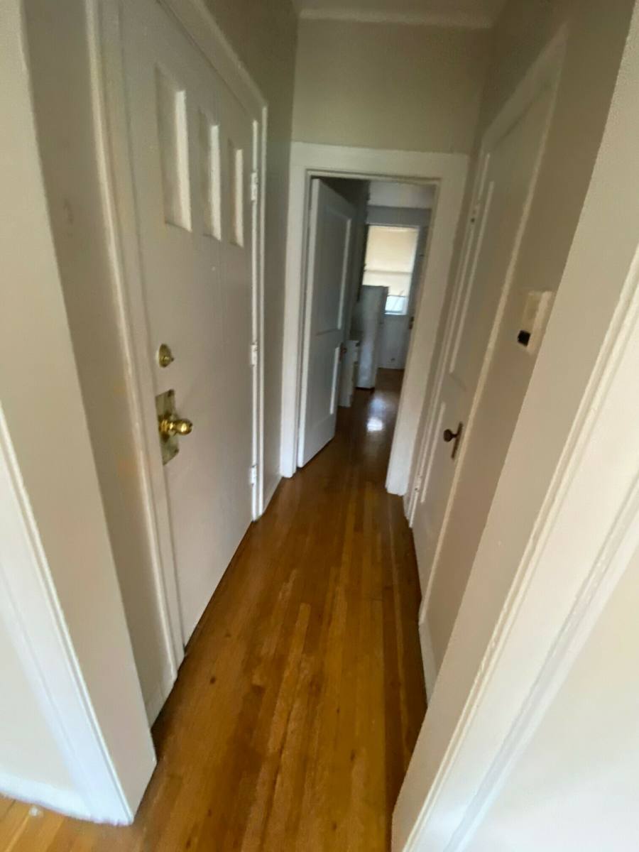 Apartment for rent at 7757 N Sheridan #1, Chicago, IL 60626