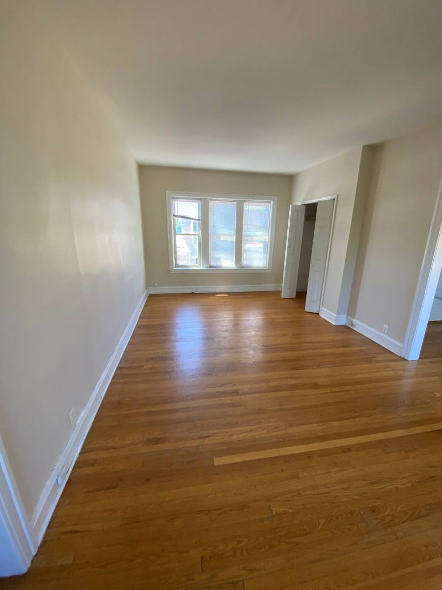 Apartment for rent at 834 Reba Place #1S, Evanston, IL 60202