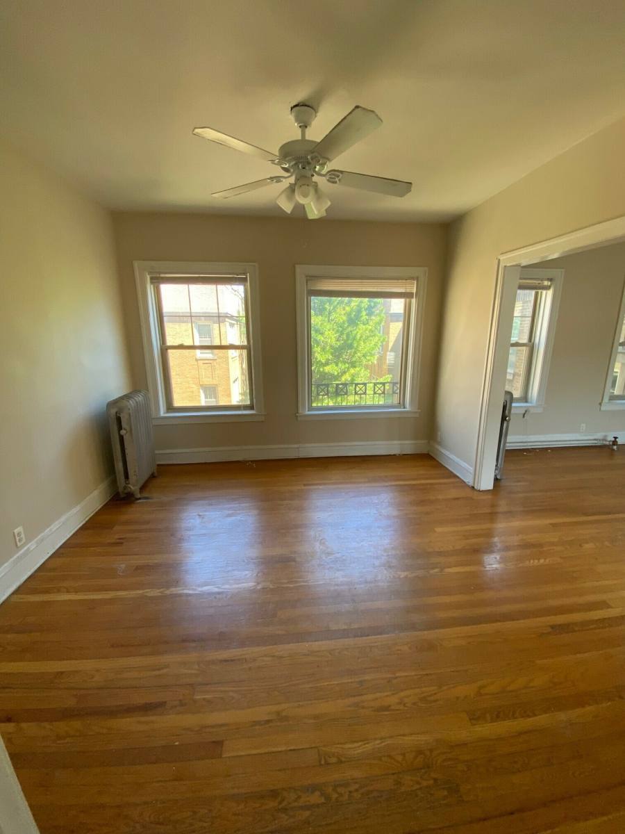 Apartment for rent at 834 Reba Place #1S, Evanston, IL 60202