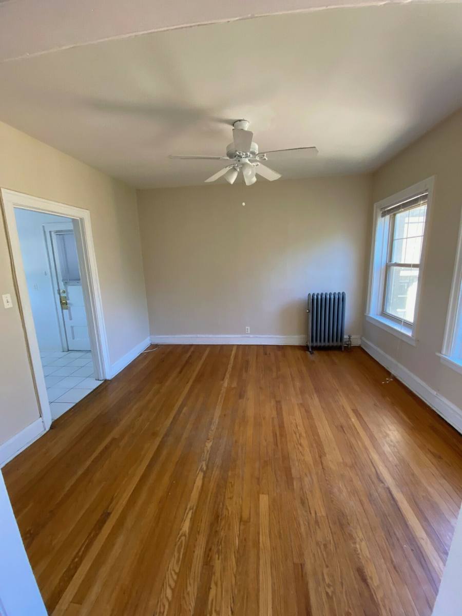 Apartment for rent at 834 Reba Place #1S, Evanston, IL 60202