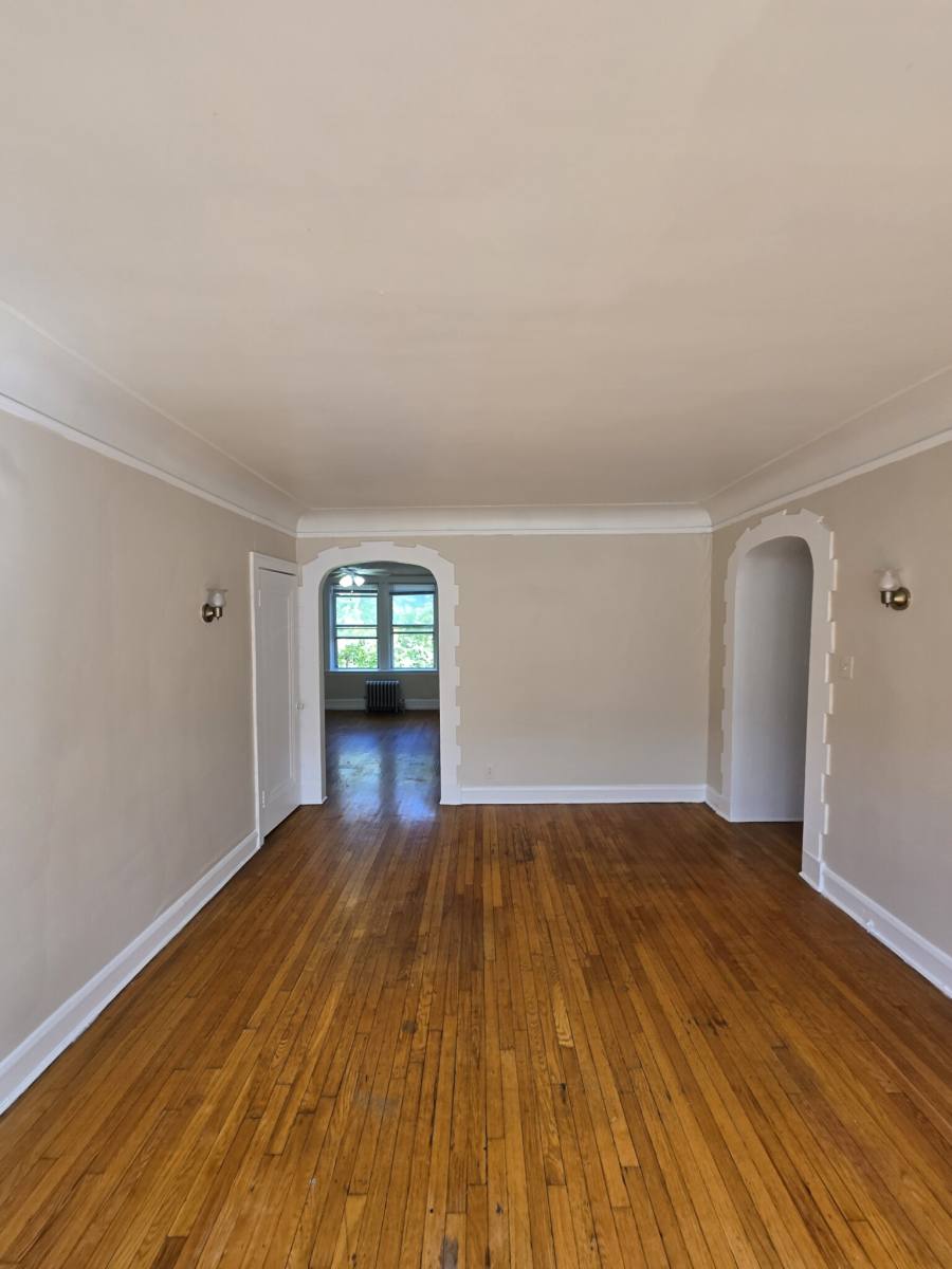 Apartment for rent at 1800 W Farwell #3B, Chicago, IL 60626