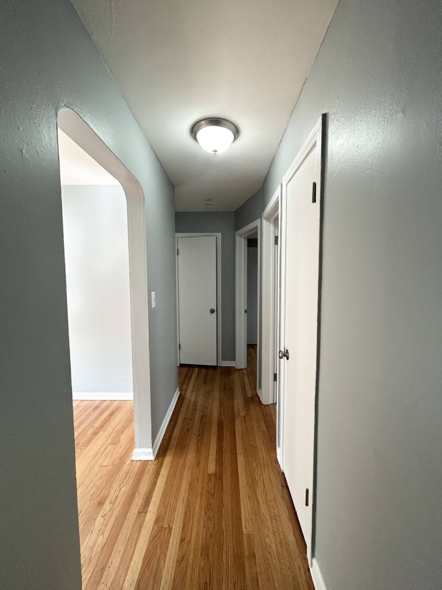 Apartment for rent at 6719 N California #1W, Chicago, IL 60645
